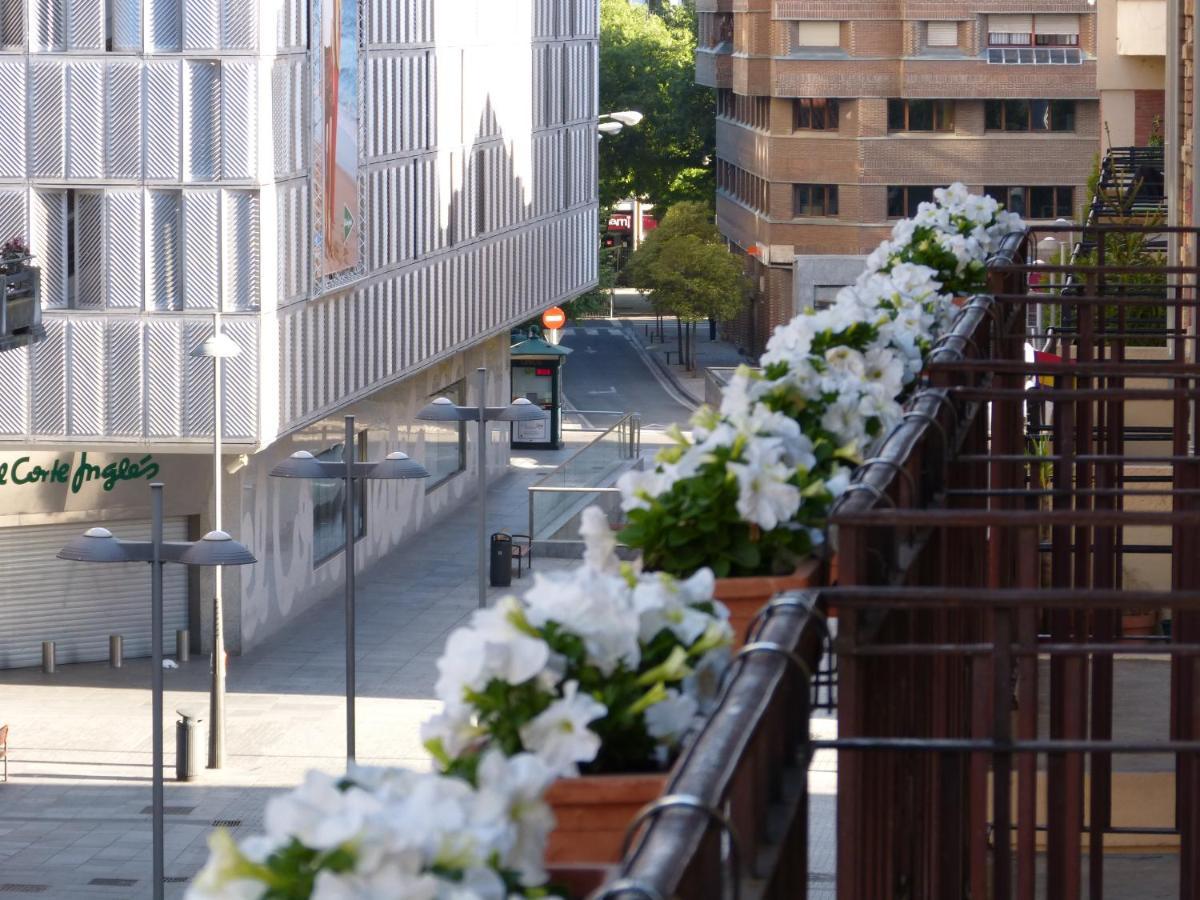 Hostal Navarra ปัมโปลนา ภายนอก รูปภาพ