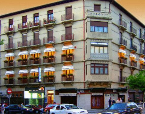 Hostal Navarra ปัมโปลนา ภายนอก รูปภาพ