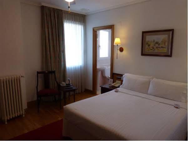 Hostal Navarra Hotel ปัมโปลนา ภายนอก รูปภาพ